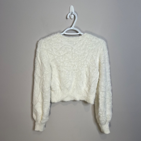 Aritzia Sunday Best Kitten Sweater - Picture 4 of 9